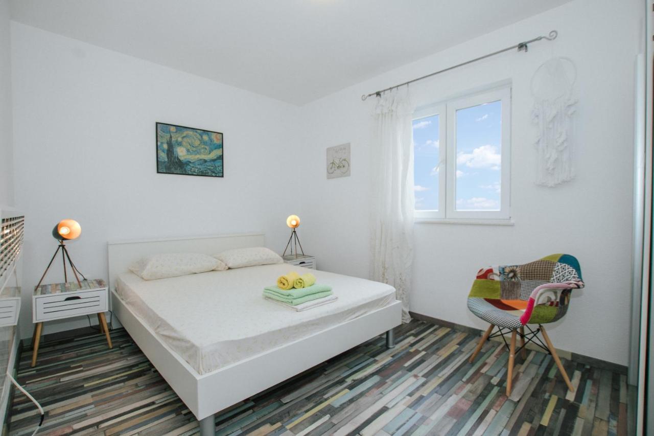Apartman Bagattino-Trogir Near Old Town Eksteriør billede