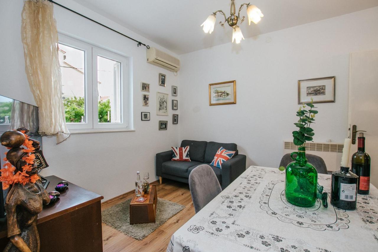 Apartman Bagattino-Trogir Near Old Town Eksteriør billede